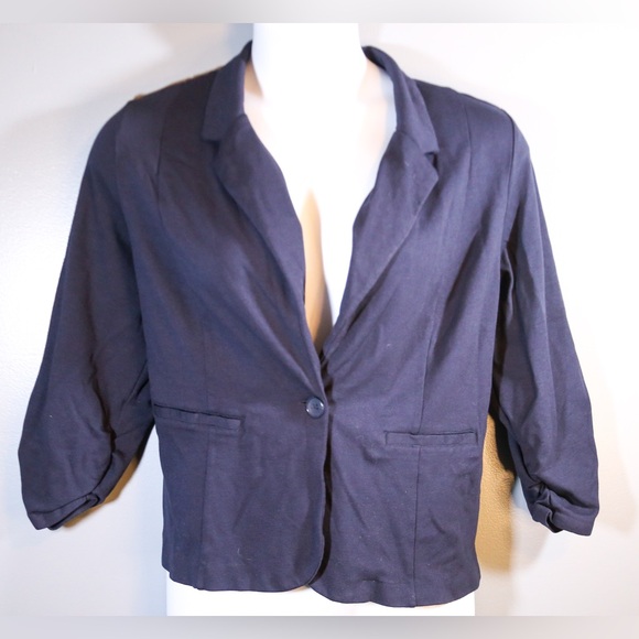 EST. 1946 3/4 Ruched Sleeve Blazer - Picture 4 of 11